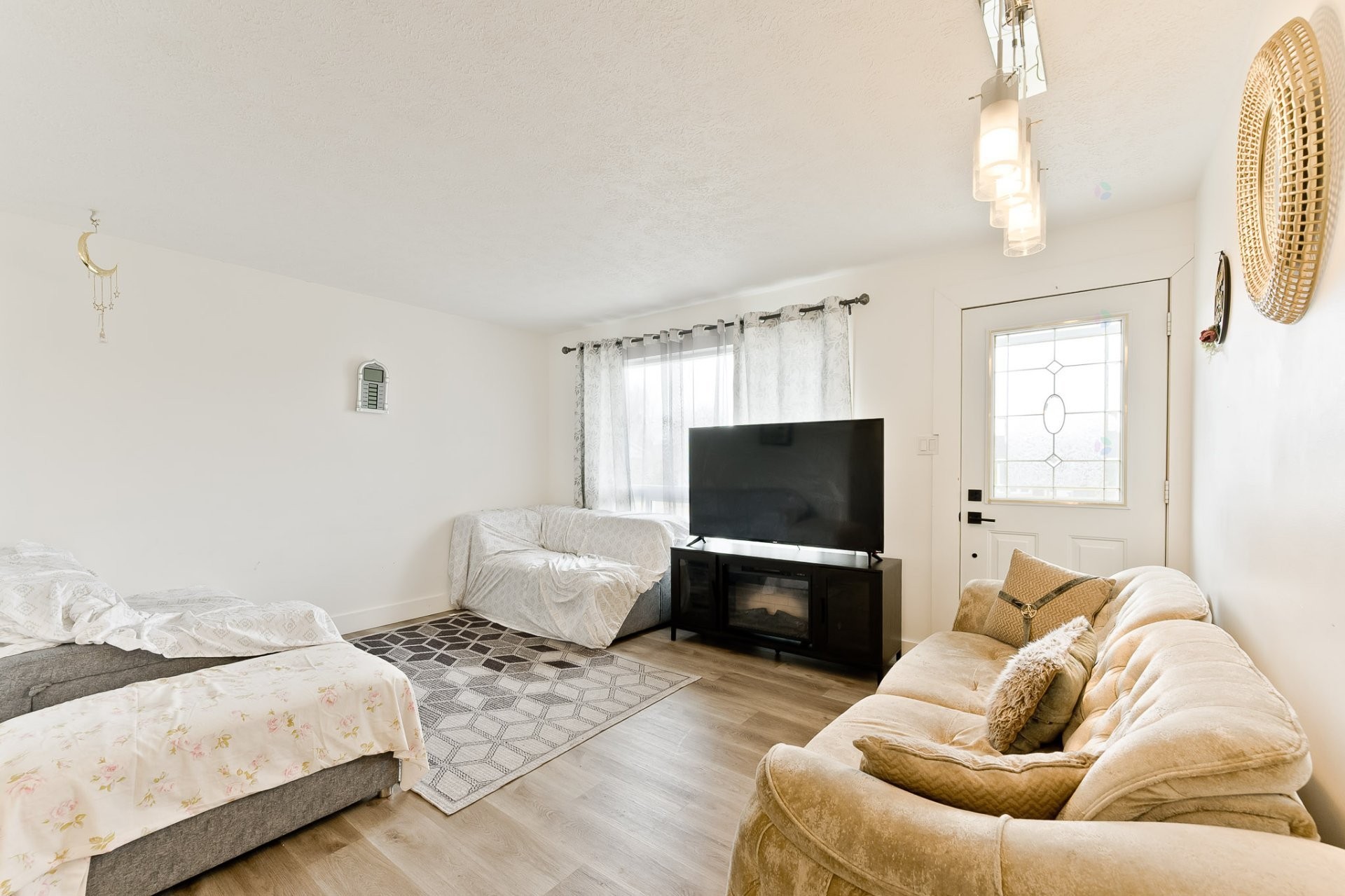 









4075


Rue de la Prairie

,
Sherbrooke (Les Nations),




QC
J1L1L3

