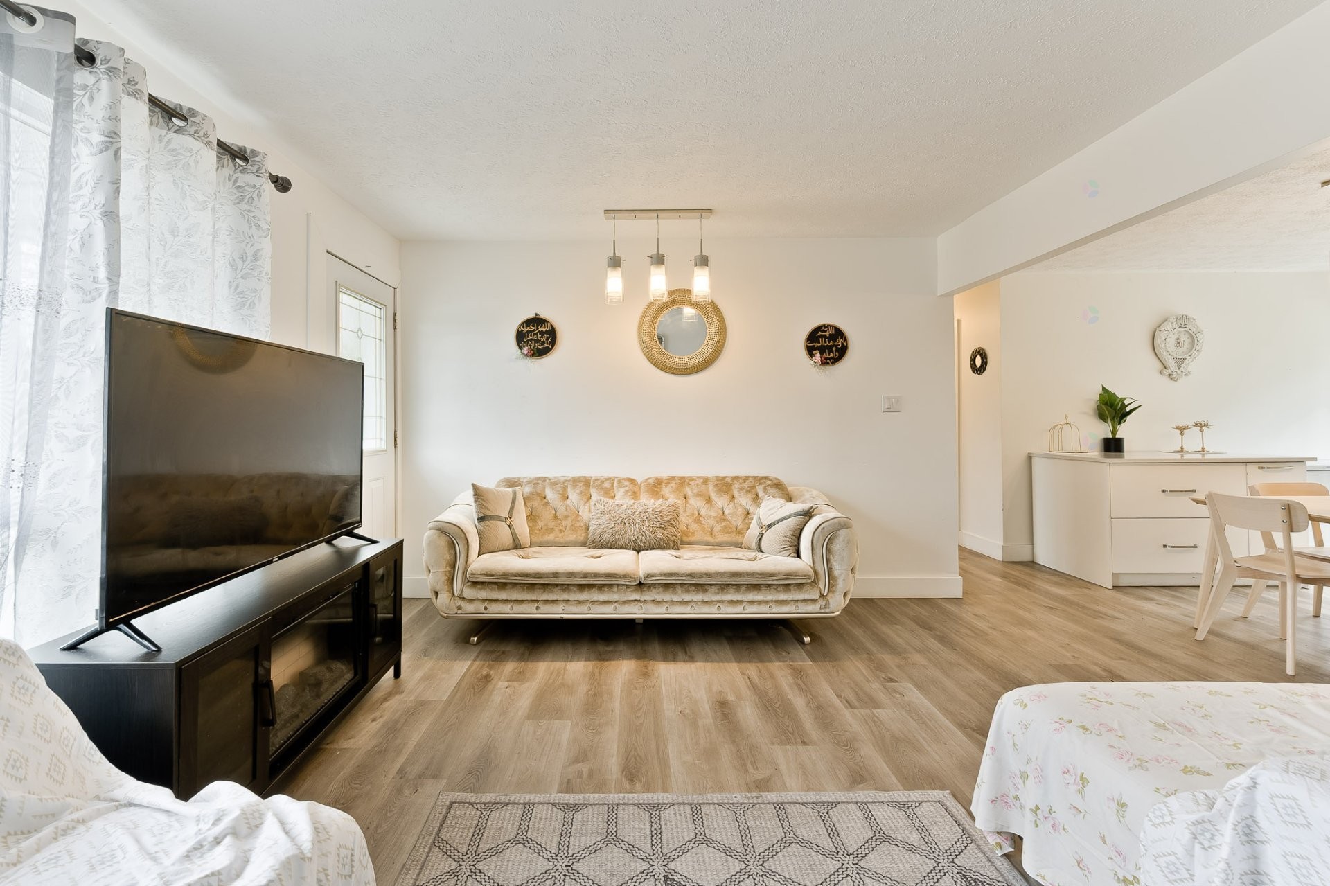 









4075


Rue de la Prairie

,
Sherbrooke (Les Nations),




QC
J1L1L3

