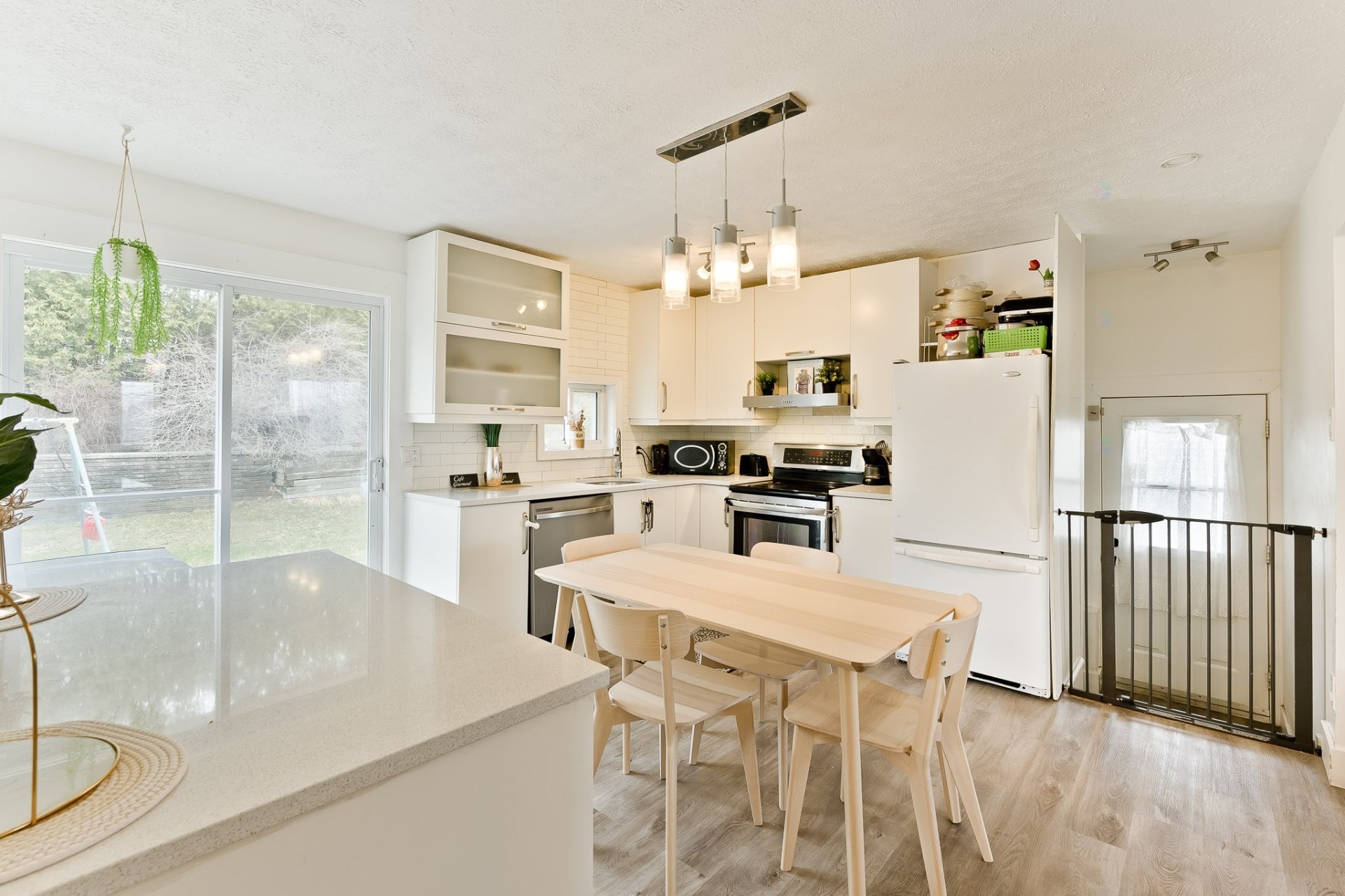 









4075


Rue de la Prairie

,
Sherbrooke (Les Nations),




QC
J1L1L3

