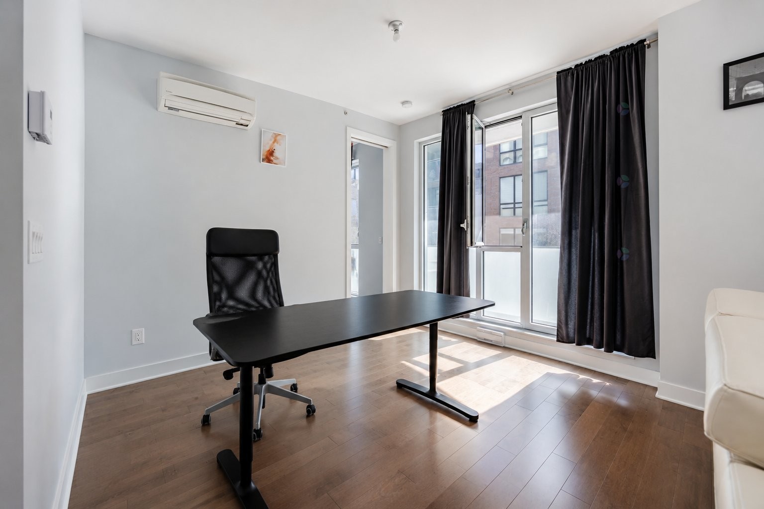 









4959


Rue Jean-Talon O.

, 403,
Montréal (Côte-des-Neiges/Notre-Dame-de-Grâce),




QC
H4P0B8

