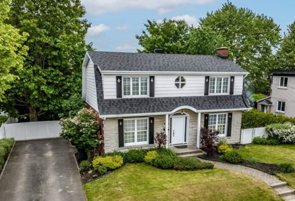 









471


Rue Gélinas

,
Trois-Rivières,




QC
G8T7E4

