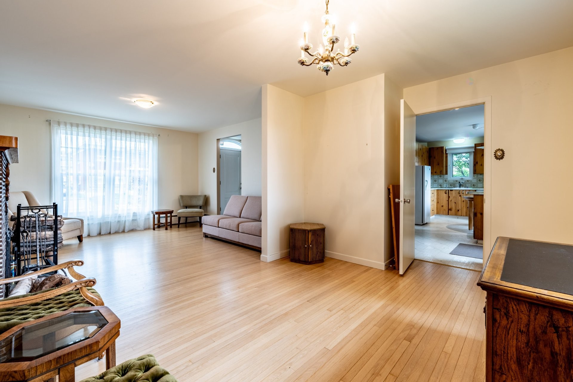 









471


Rue Gélinas

,
Trois-Rivières,




QC
G8T7E4


