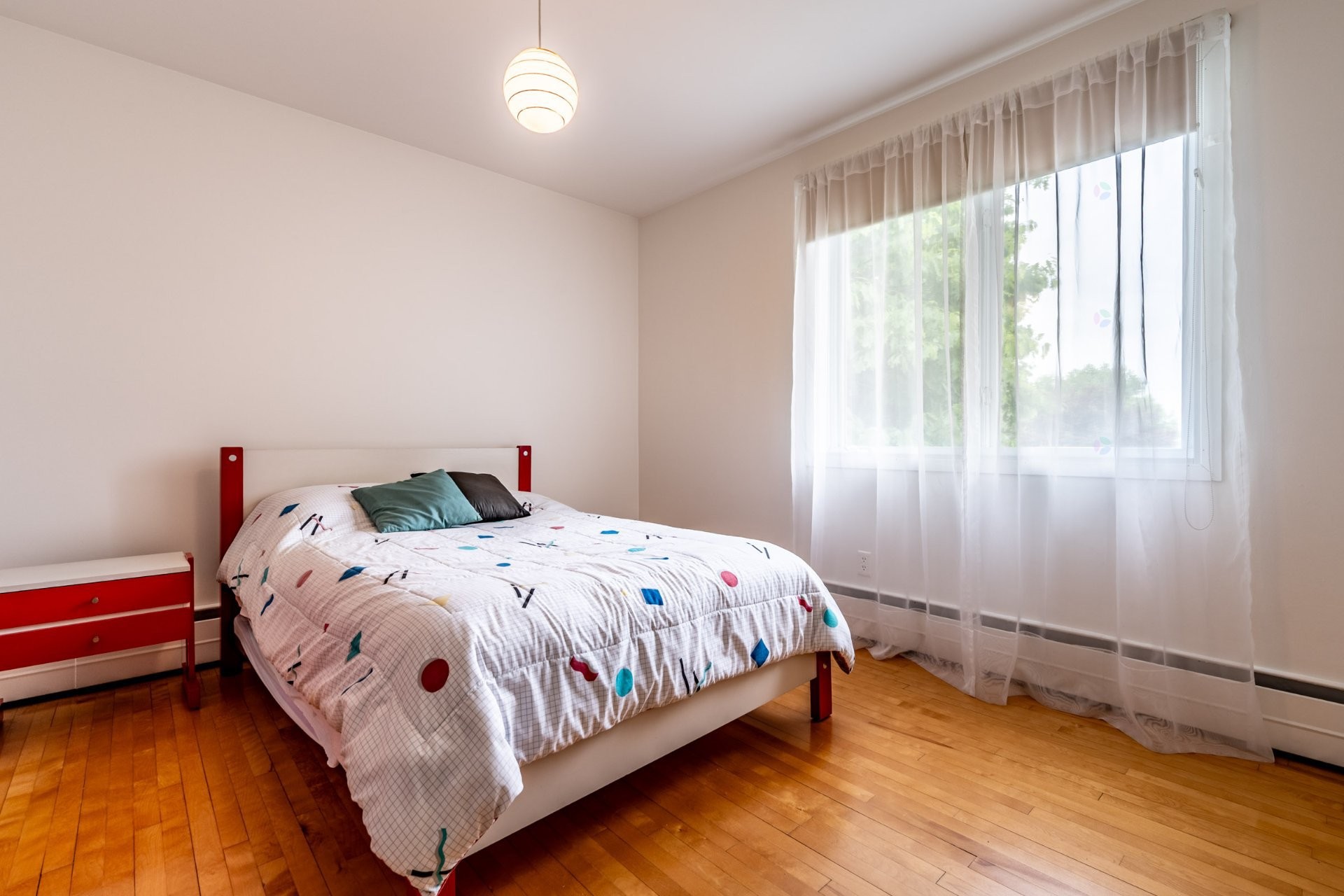 









471


Rue Gélinas

,
Trois-Rivières,




QC
G8T7E4

