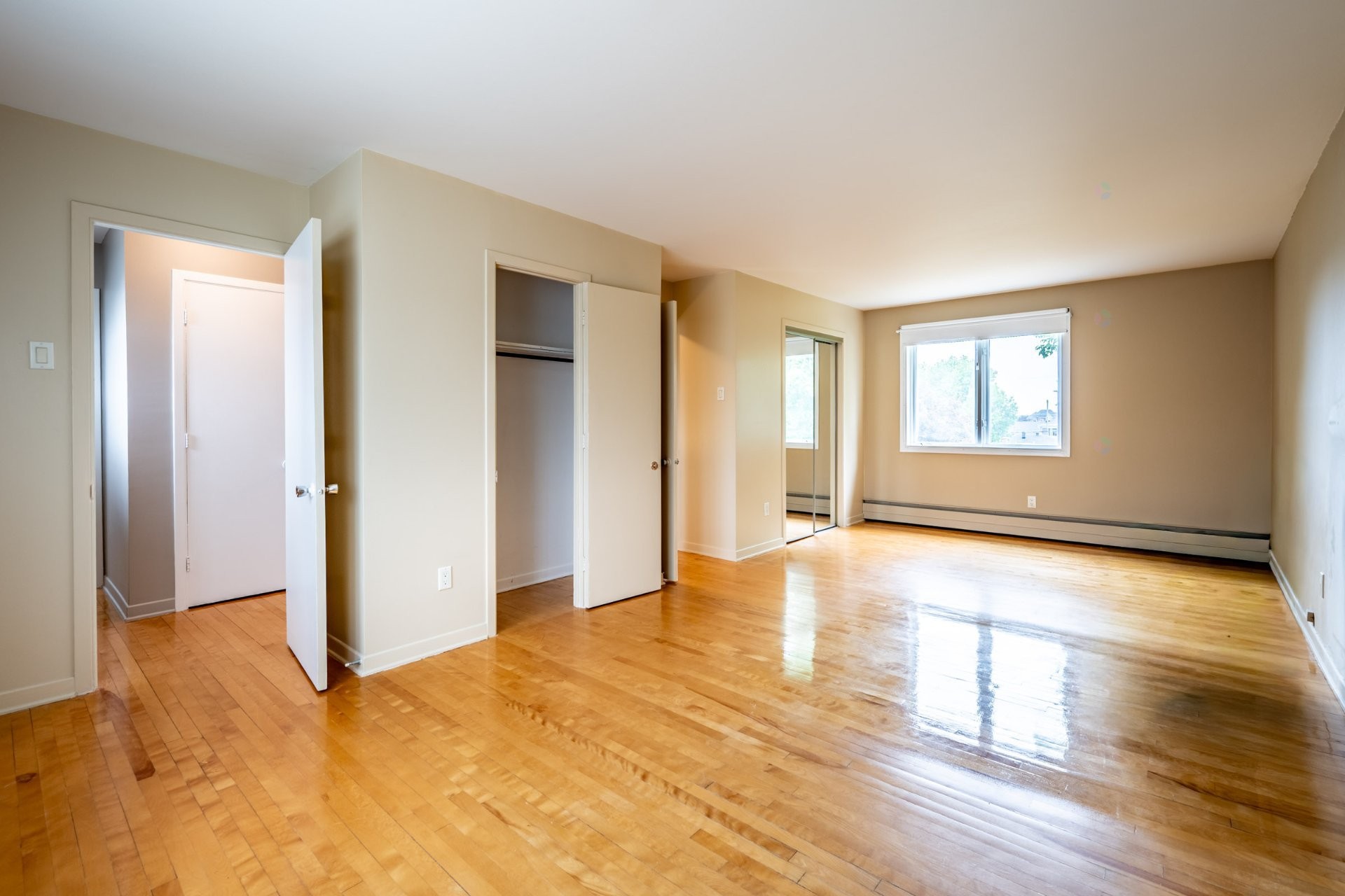 









471


Rue Gélinas

,
Trois-Rivières,




QC
G8T7E4

