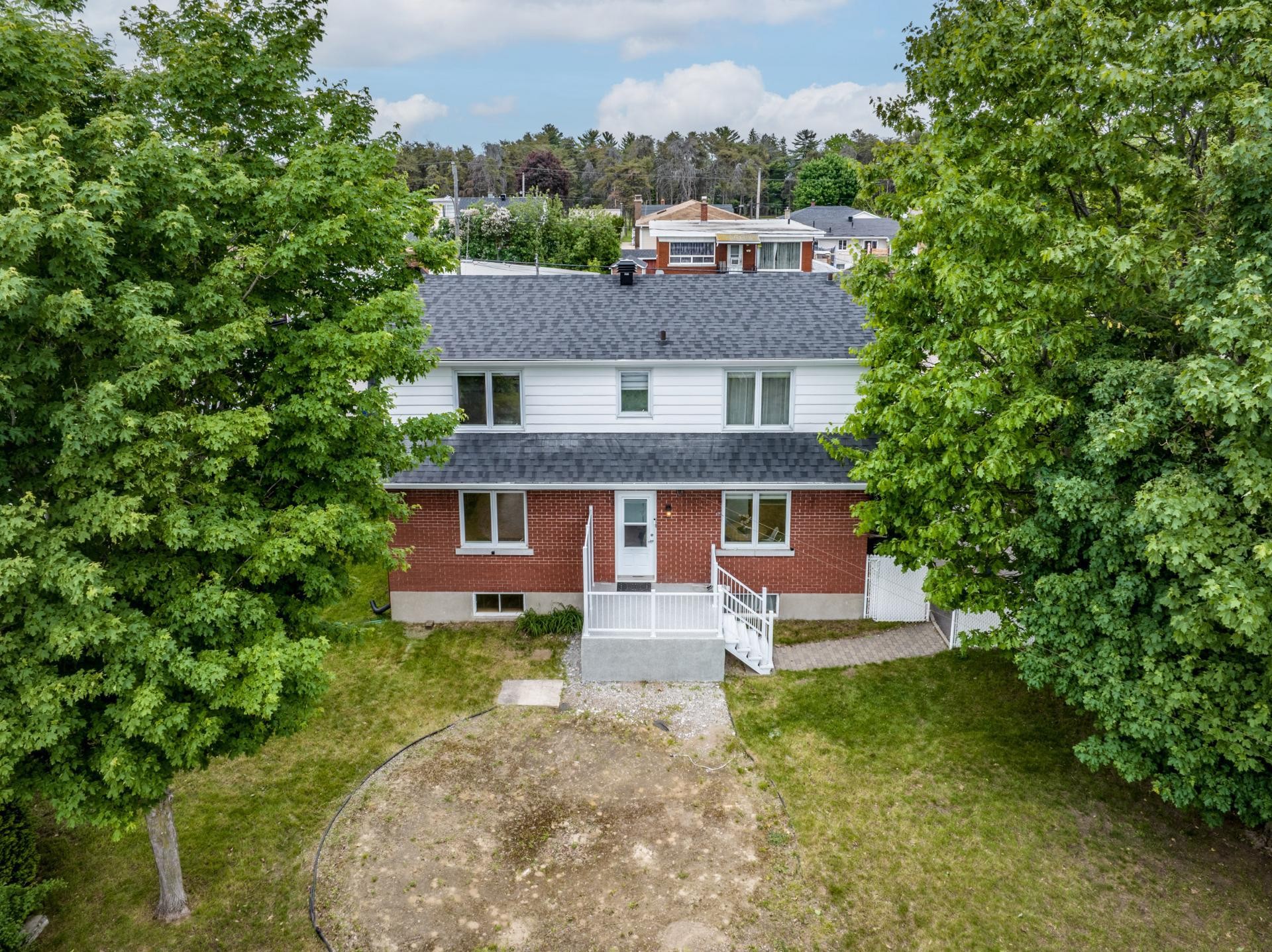 









471


Rue Gélinas

,
Trois-Rivières,




QC
G8T7E4

