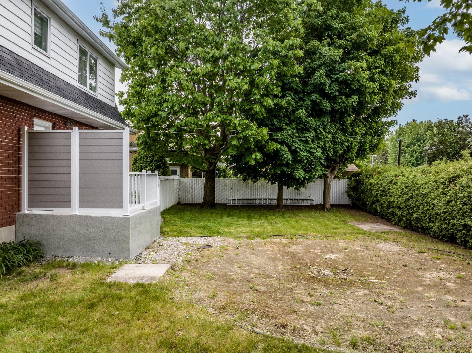 









471


Rue Gélinas

,
Trois-Rivières,




QC
G8T7E4

