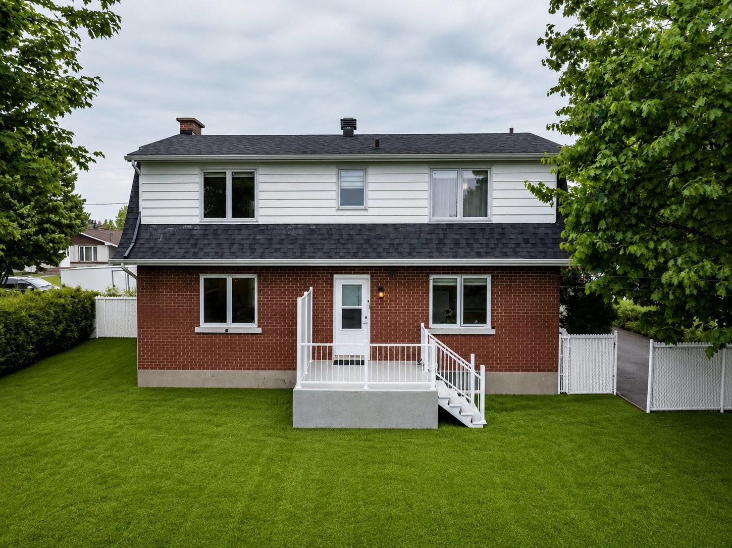 









471


Rue Gélinas

,
Trois-Rivières,




QC
G8T7E4

