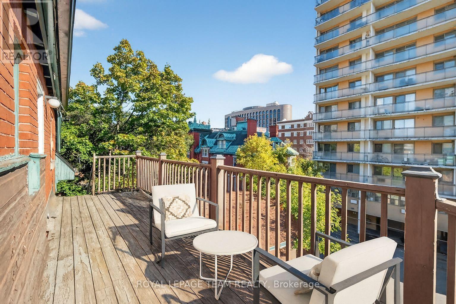 












260 SOMERSET STREET W

,
Ottawa,




Ontario
K2P0J6

