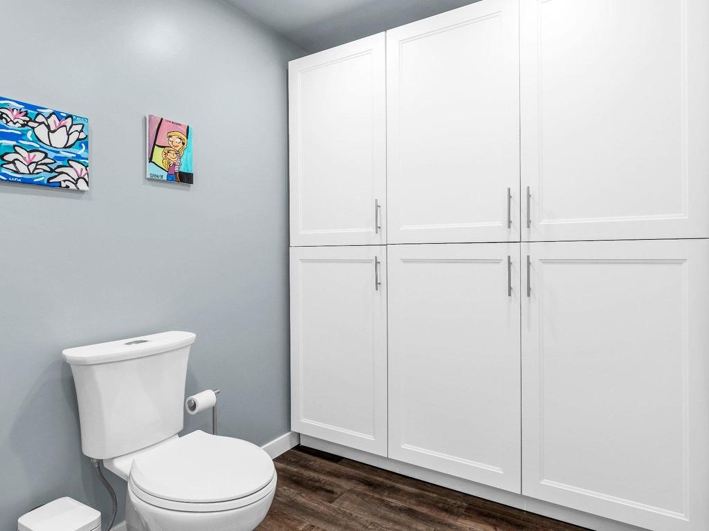 









18436


Rue du Manoir

,
Pierrefonds-Roxboro (Montréal),




QC
H9K1J3

