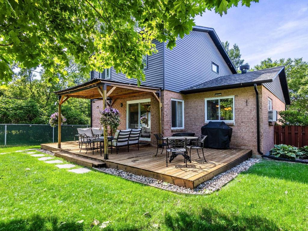 









18436


Rue du Manoir

,
Pierrefonds-Roxboro (Montréal),




QC
H9K1J3

