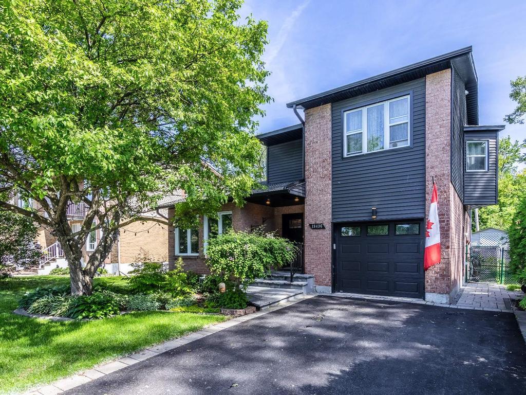









18436


Rue du Manoir

,
Pierrefonds-Roxboro (Montréal),




QC
H9K1J3

