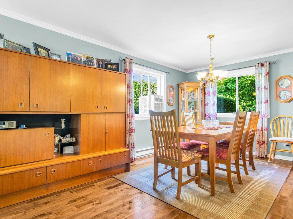 









18436


Rue du Manoir

,
Pierrefonds-Roxboro (Montréal),




QC
H9K1J3


