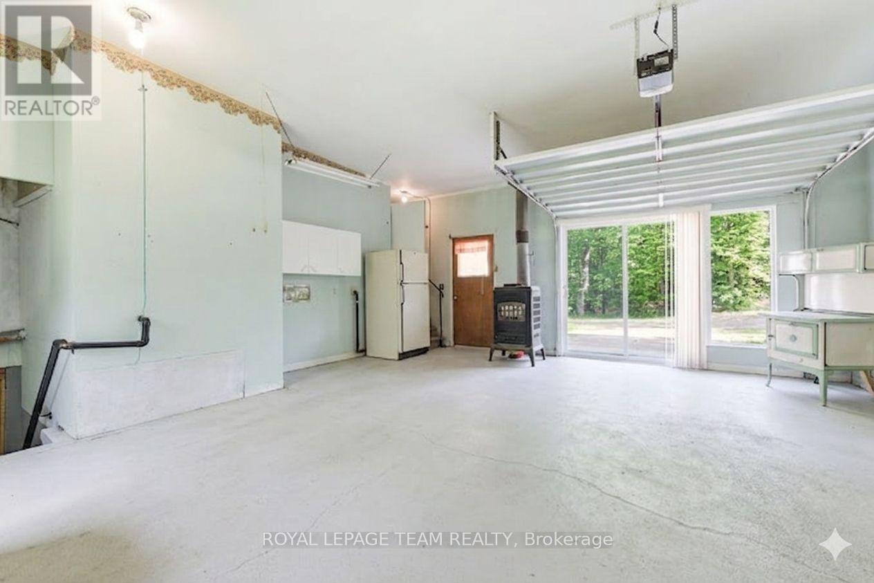 












3697 BURNSTOWN ROAD

,
Horton,




Ontario
K7V3Z4

