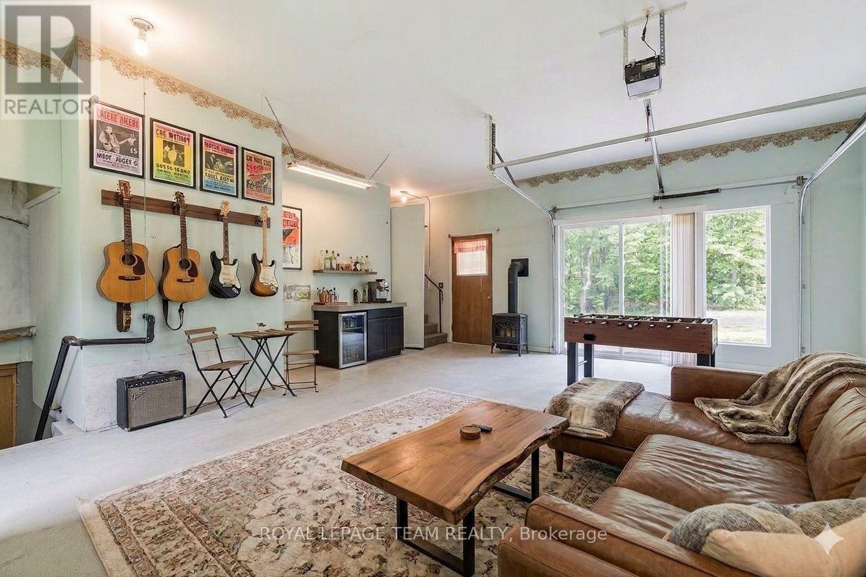 












3697 BURNSTOWN ROAD

,
Horton,




Ontario
K7V3Z4

