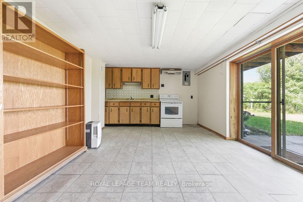 












3697 BURNSTOWN ROAD

,
Horton,




Ontario
K7V3Z4

