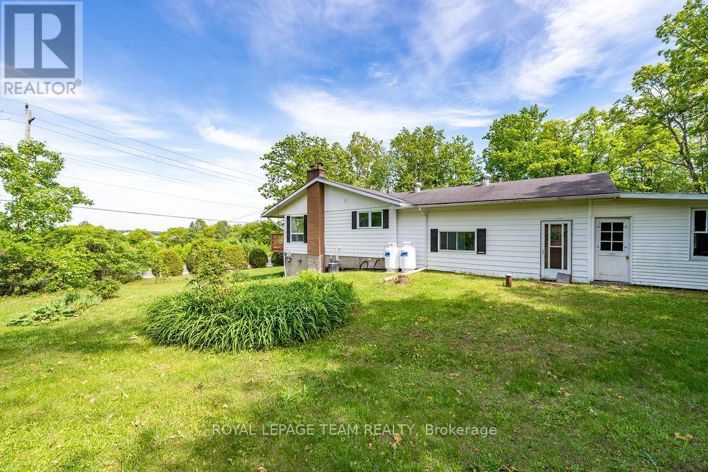 












3697 BURNSTOWN ROAD

,
Horton,




Ontario
K7V3Z4

