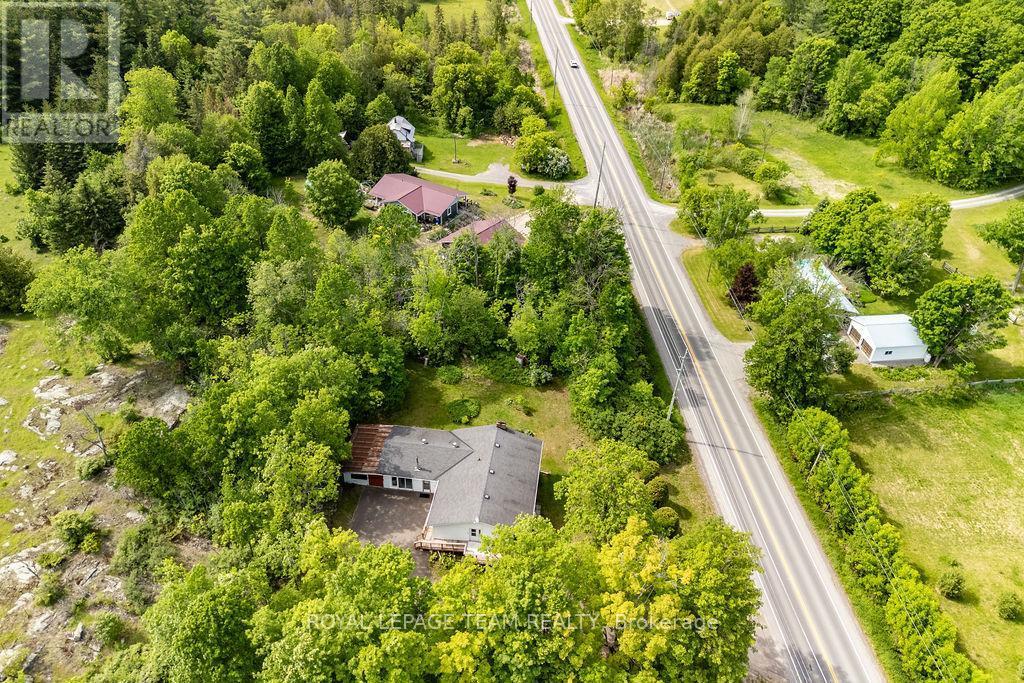 












3697 BURNSTOWN ROAD

,
Horton,




Ontario
K7V3Z4

