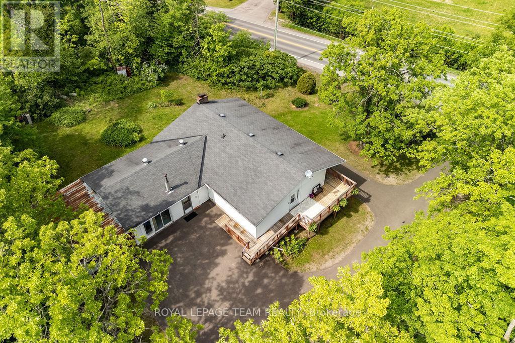 












3697 BURNSTOWN ROAD

,
Horton,




Ontario
K7V3Z4


