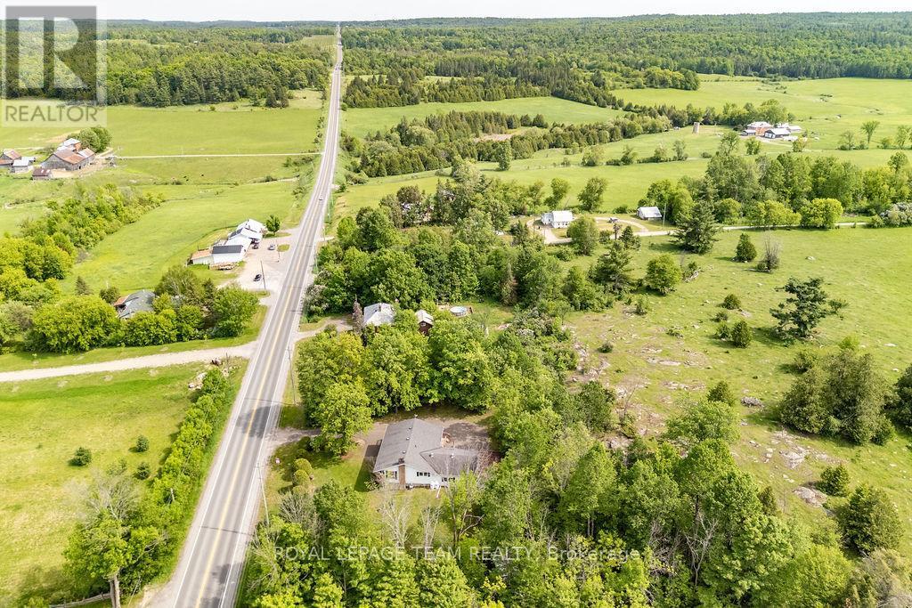 












3697 BURNSTOWN ROAD

,
Horton,




Ontario
K7V3Z4

