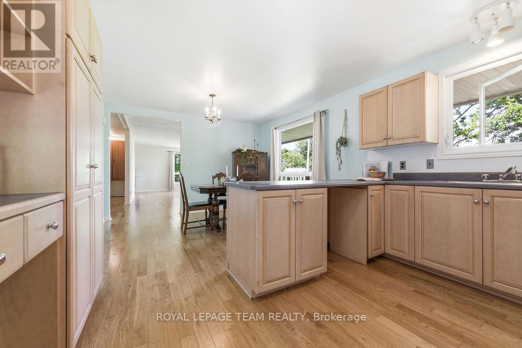 












3697 BURNSTOWN ROAD

,
Horton,




Ontario
K7V3Z4

