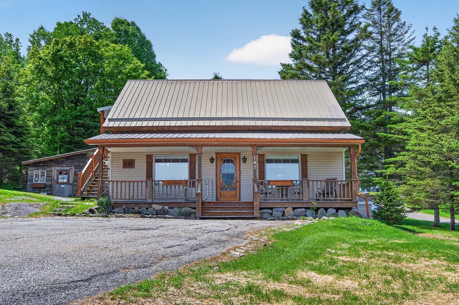 









147


Rue Labelle S.

,
Rivière-Rouge,




QC
J0T1T0

