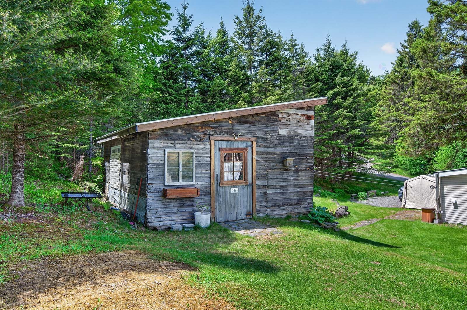 









147


Rue Labelle S.

,
Rivière-Rouge,




QC
J0T1T0

