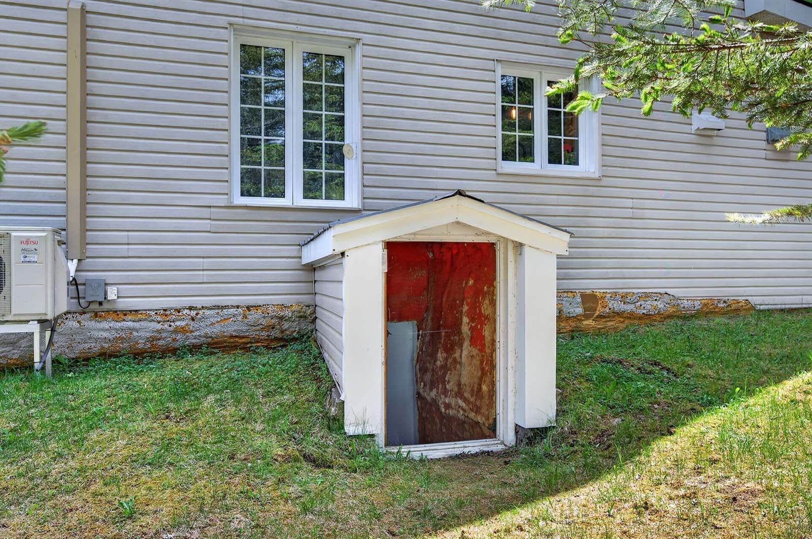 









147


Rue Labelle S.

,
Rivière-Rouge,




QC
J0T1T0

