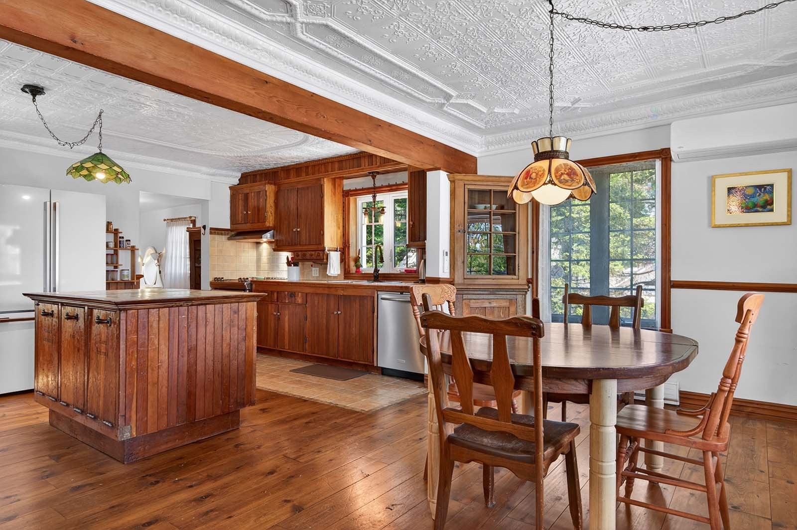 









147


Rue Labelle S.

,
Rivière-Rouge,




QC
J0T1T0

