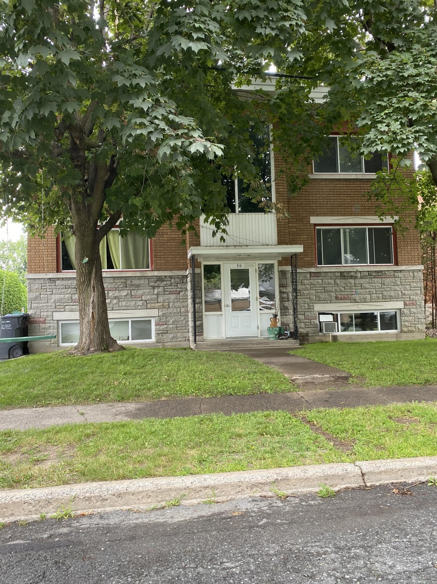 









16


Rue Beauchemin

, 4,
Varennes,




QC
J3X1R1

