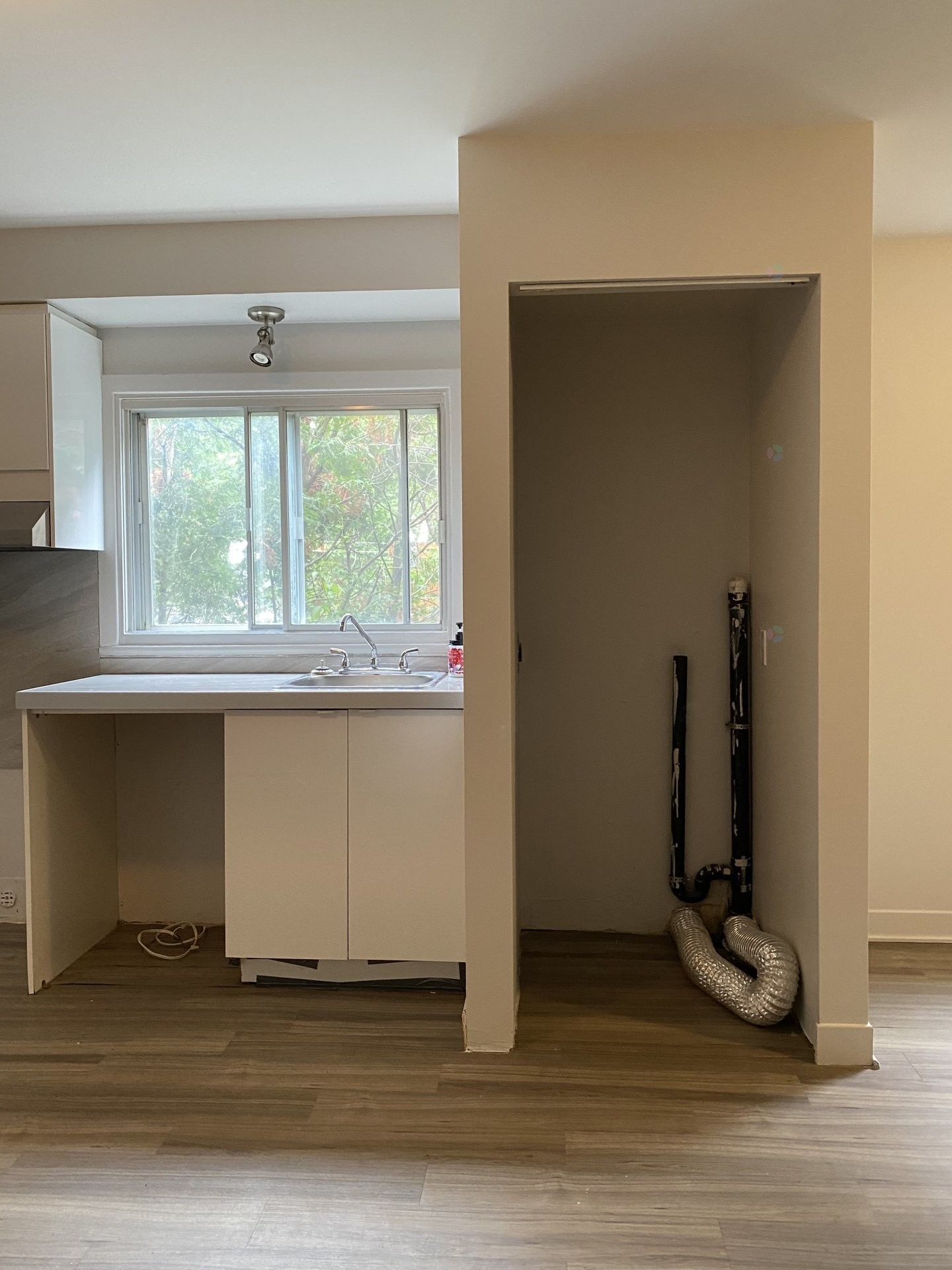 









16


Rue Beauchemin

, 4,
Varennes,




QC
J3X1R1

