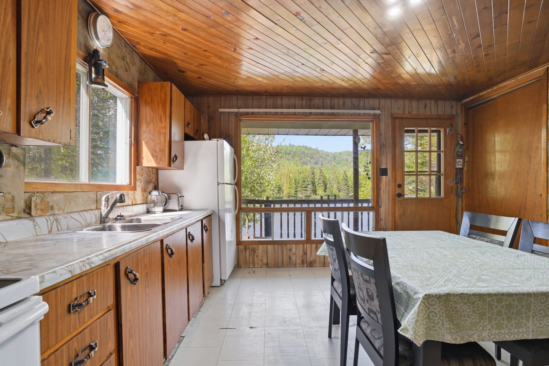 









135


Ch. Laporte

,
Val-des-Bois,




QC
J0X3C0

