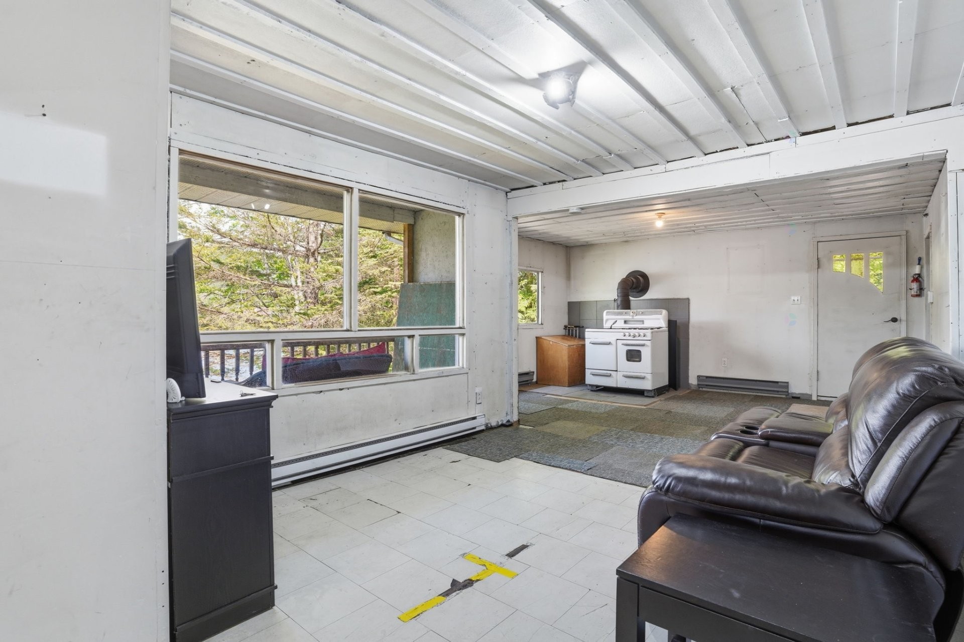 









135


Ch. Laporte

,
Val-des-Bois,




QC
J0X3C0

