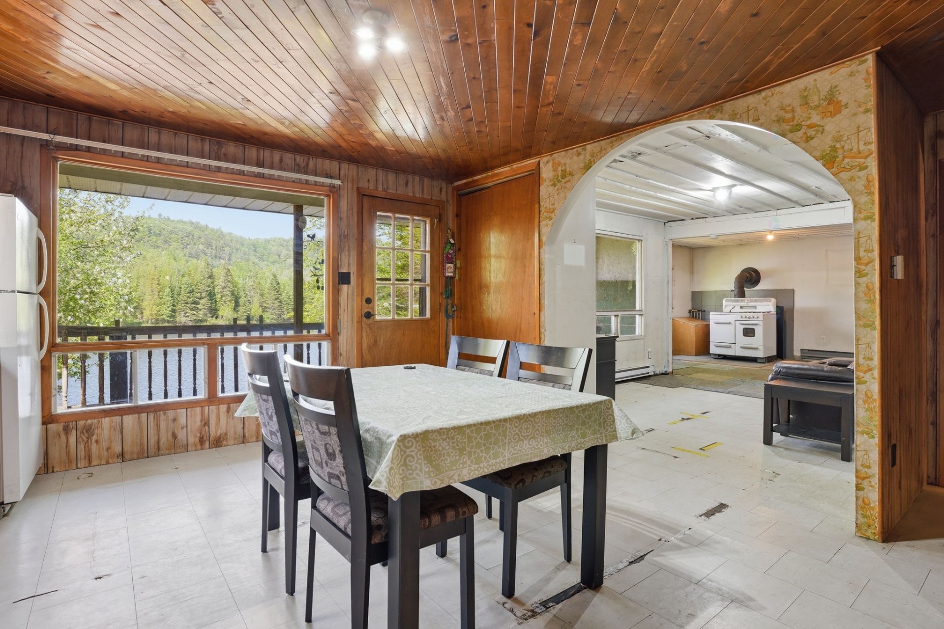 









135


Ch. Laporte

,
Val-des-Bois,




QC
J0X3C0

