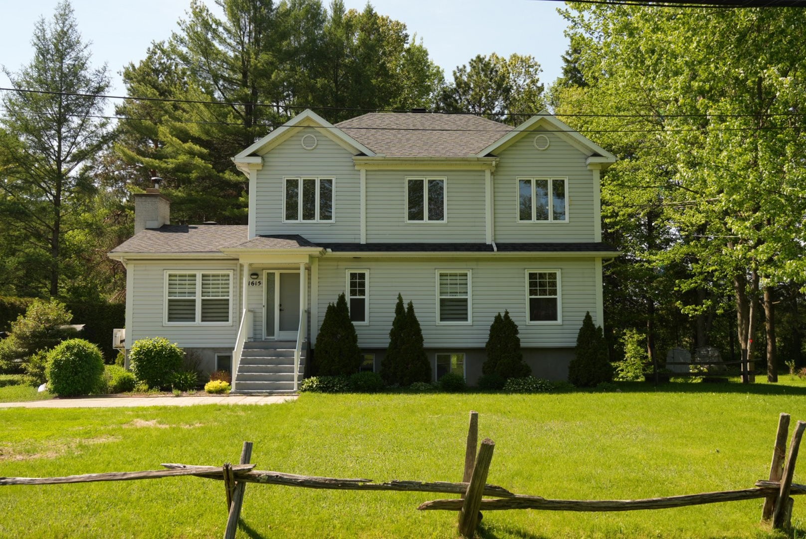 









1615


Rue Louis-de-France

,
Trois-Rivières,




QC
G8W2C3

