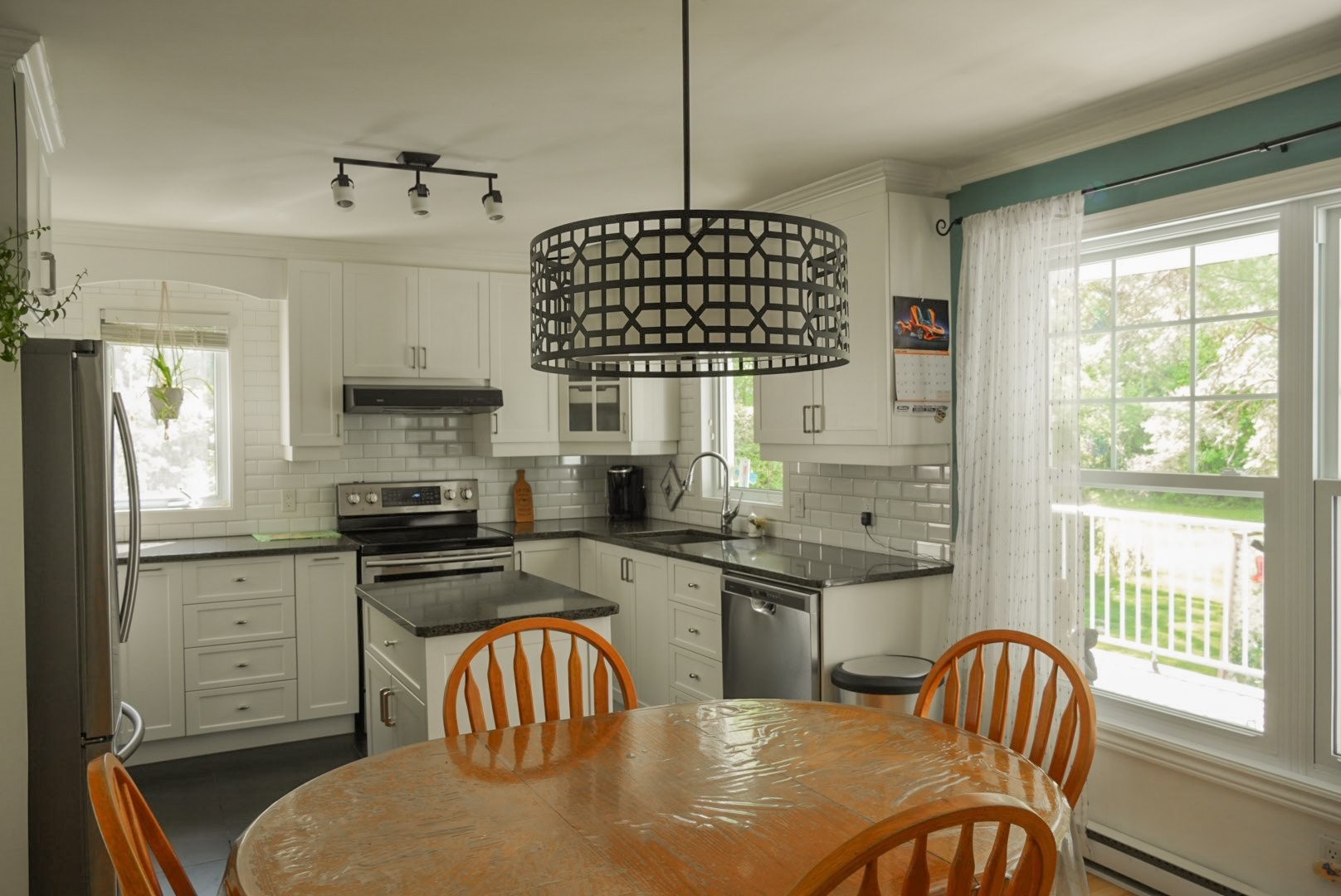 









1615


Rue Louis-de-France

,
Trois-Rivières,




QC
G8W2C3

