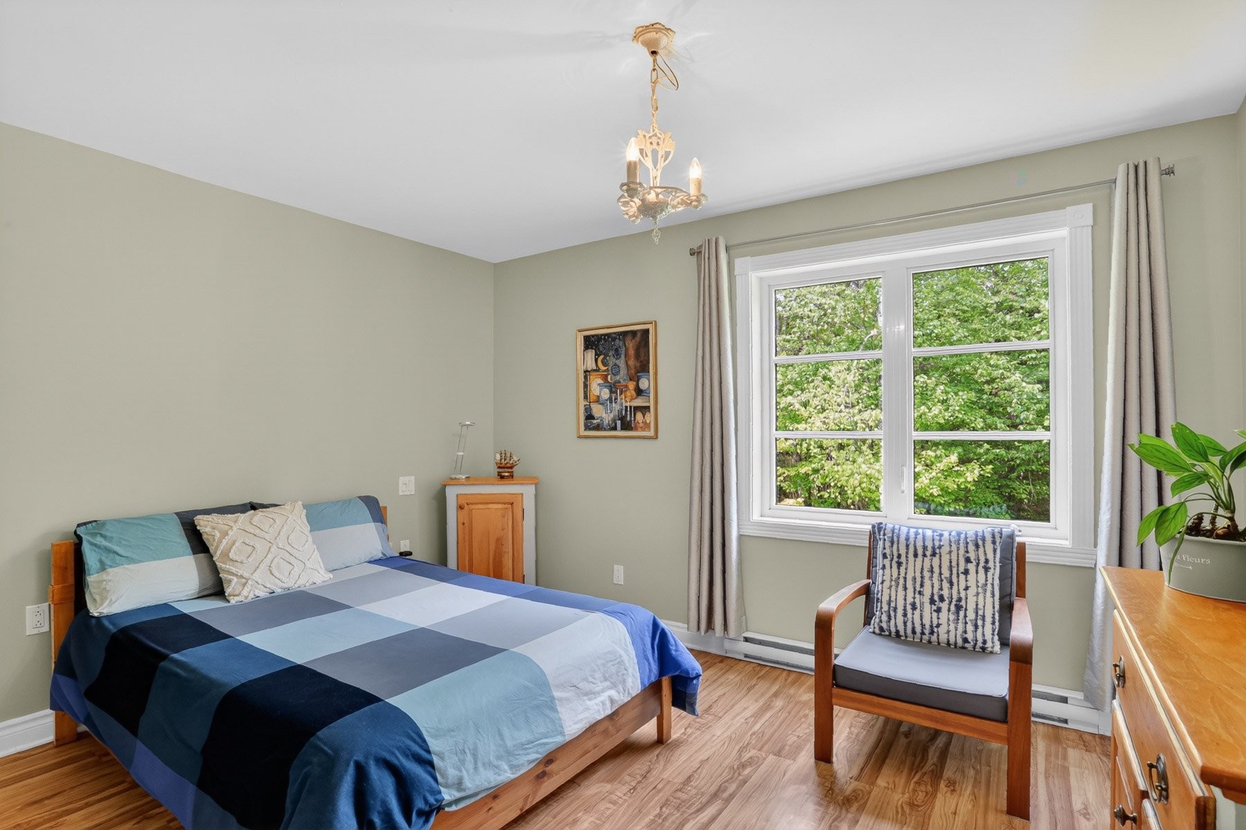 









520


Ch. de la Petite-Mékinac N.

,
Saint-Tite,




QC
G0X3H0

