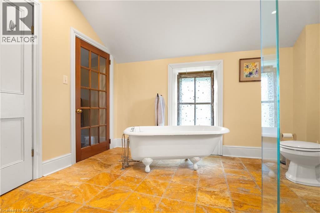 












19 LONDON Road E

,
Guelph,




Ontario
N1H2B2


