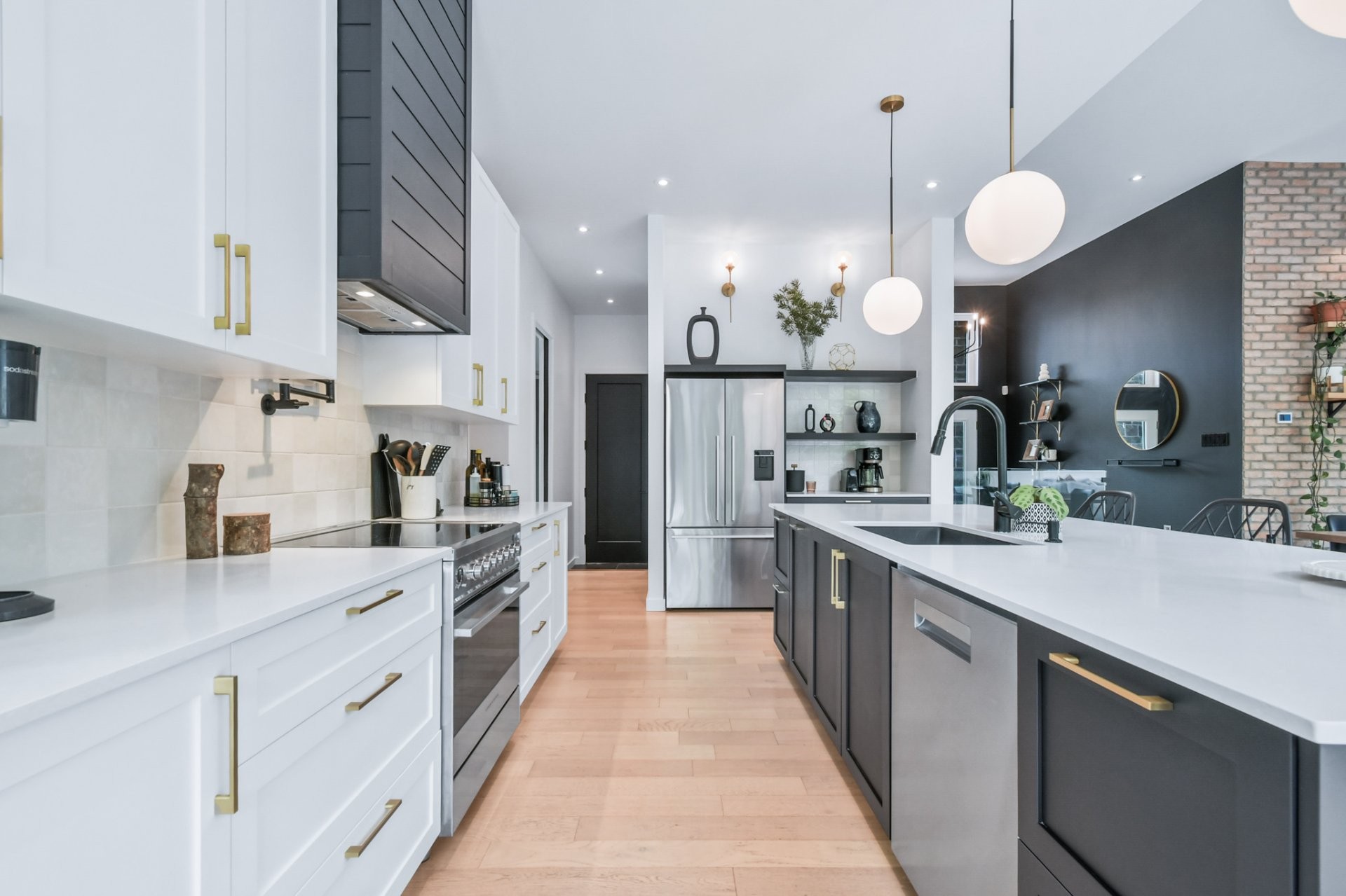 









7015


Ch. Marcil

,
Saint-Sauveur,




QC
J0R1R1

