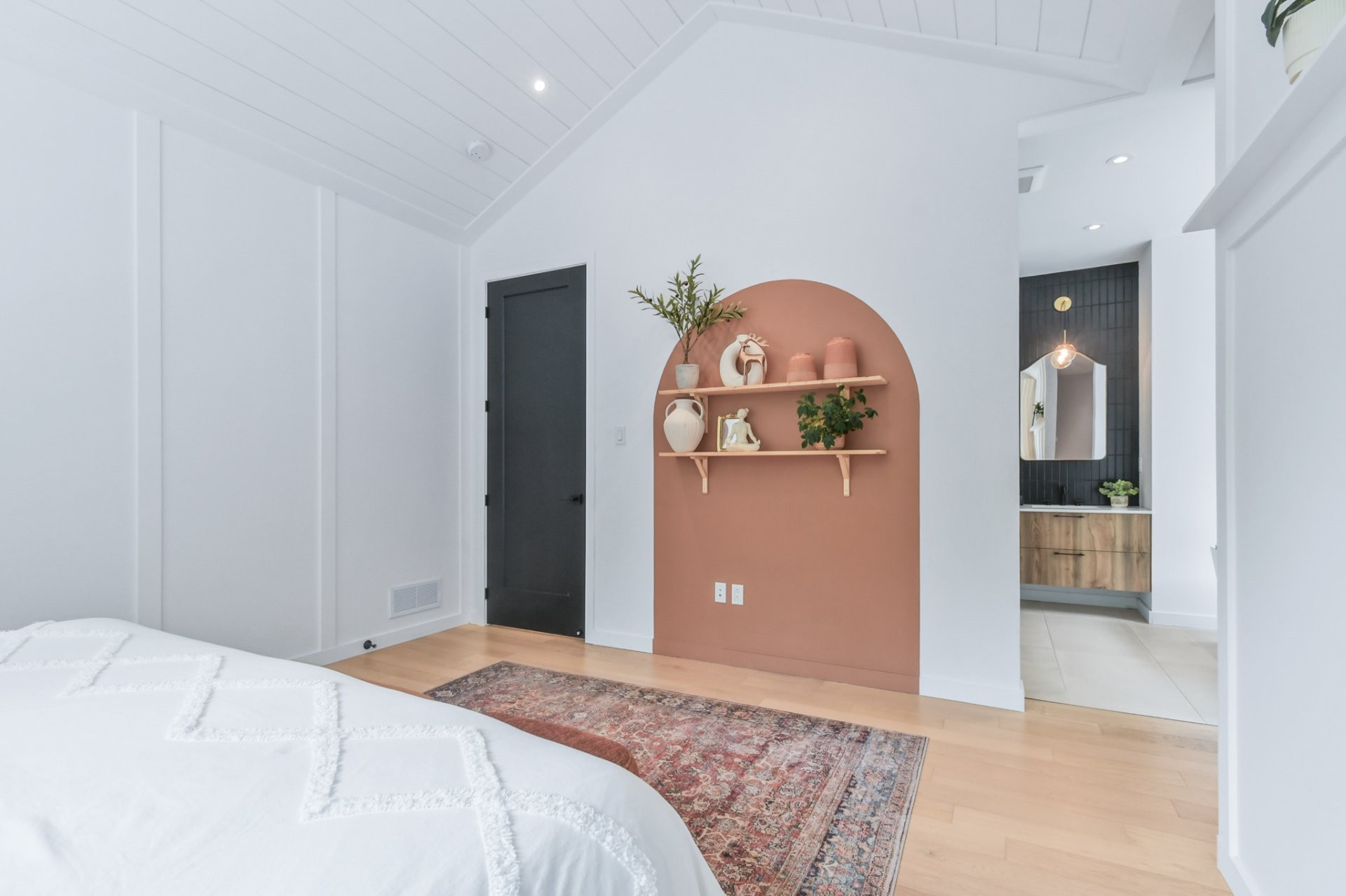 









7015


Ch. Marcil

,
Saint-Sauveur,




QC
J0R1R1

