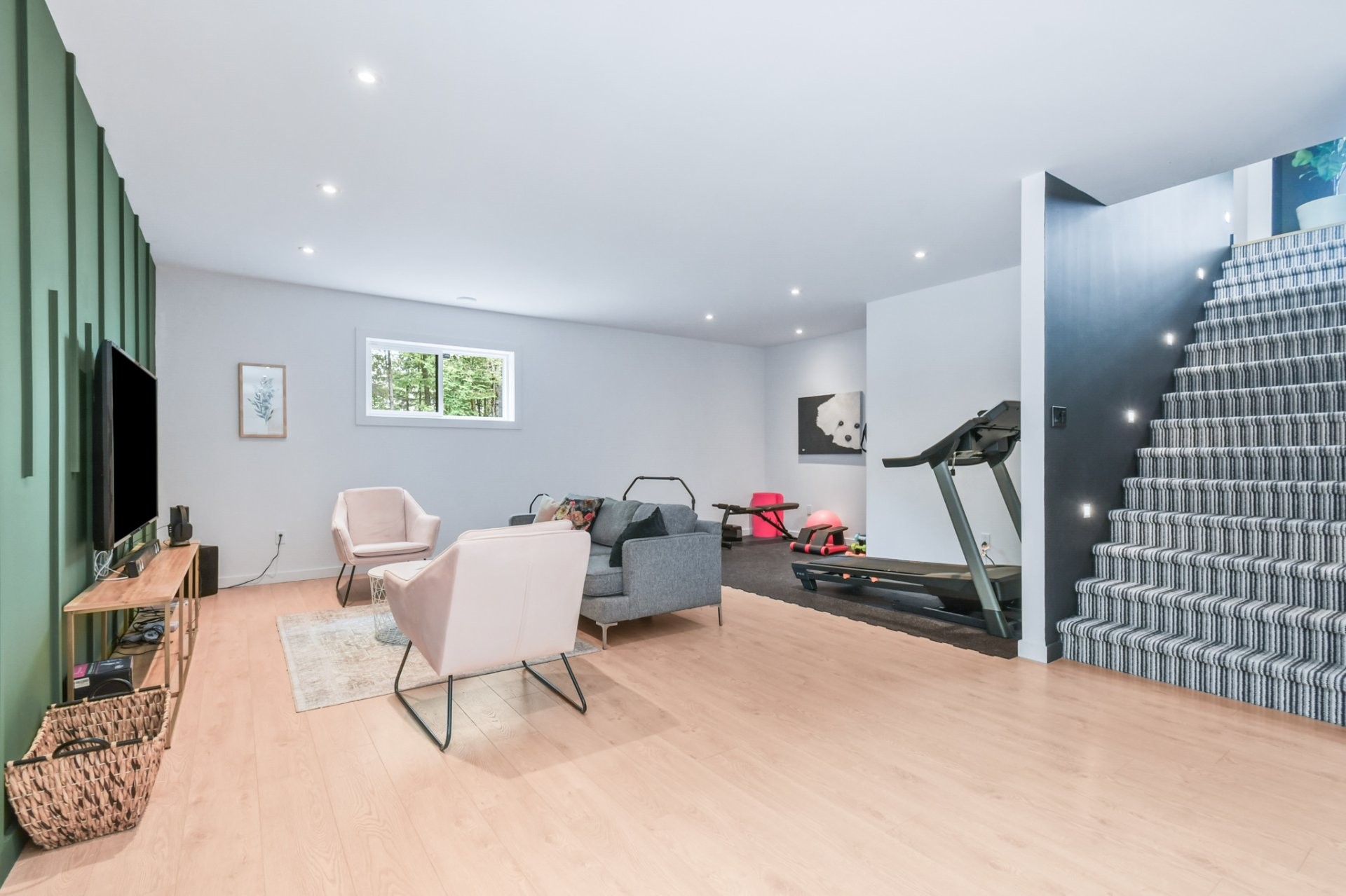 









7015


Ch. Marcil

,
Saint-Sauveur,




QC
J0R1R1

