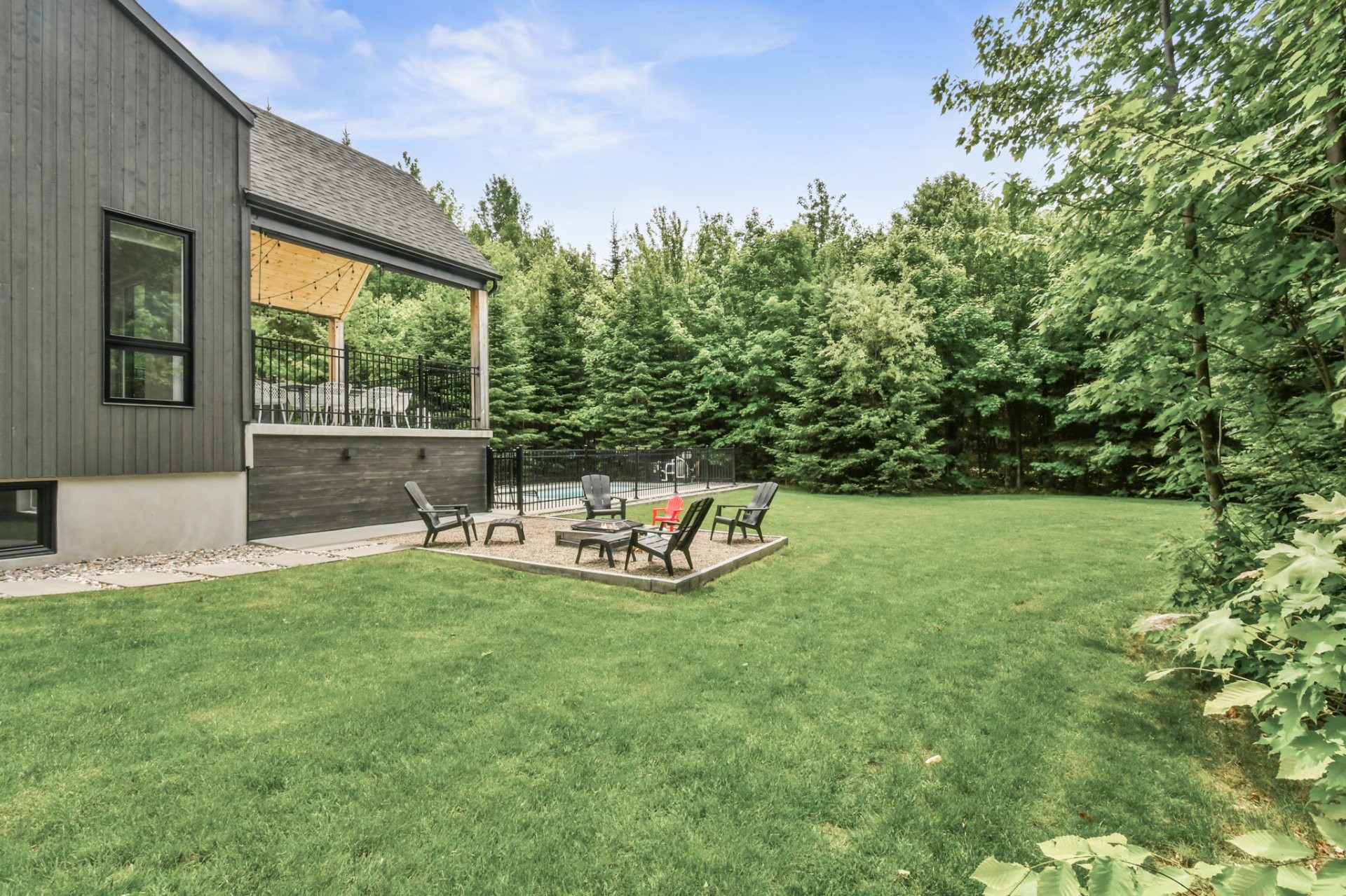 









7015


Ch. Marcil

,
Saint-Sauveur,




QC
J0R1R1

