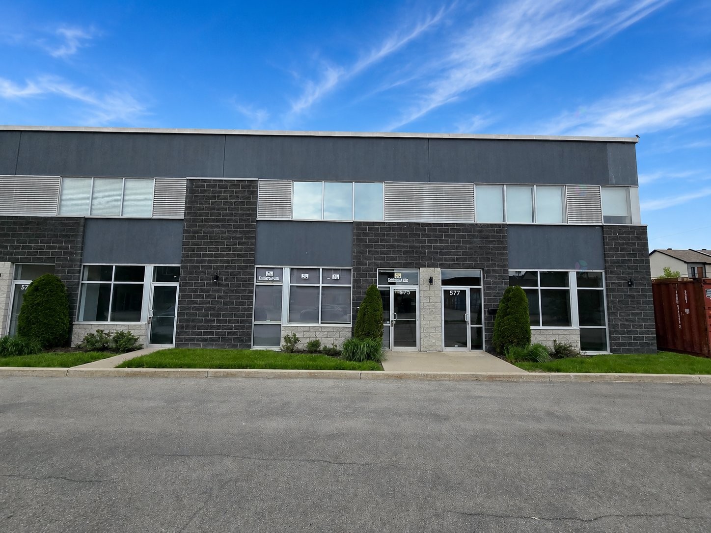 









575


Boul. du Curé-Boivin

,
Boisbriand,




QC
J7G2A8

