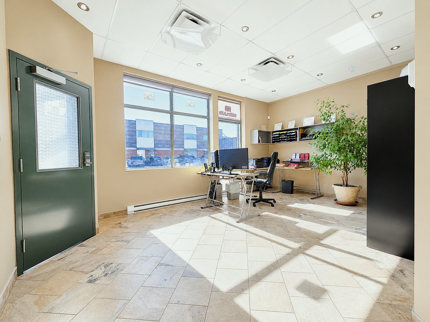 









575


Boul. du Curé-Boivin

,
Boisbriand,




QC
J7G2A8

