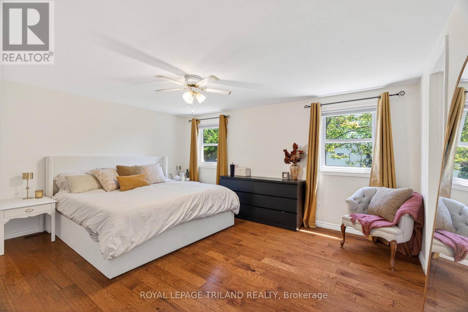 












496 THAMES STREET

,
Plympton-Wyoming (Plympton Wyoming),




Ontario
N0N1T0

