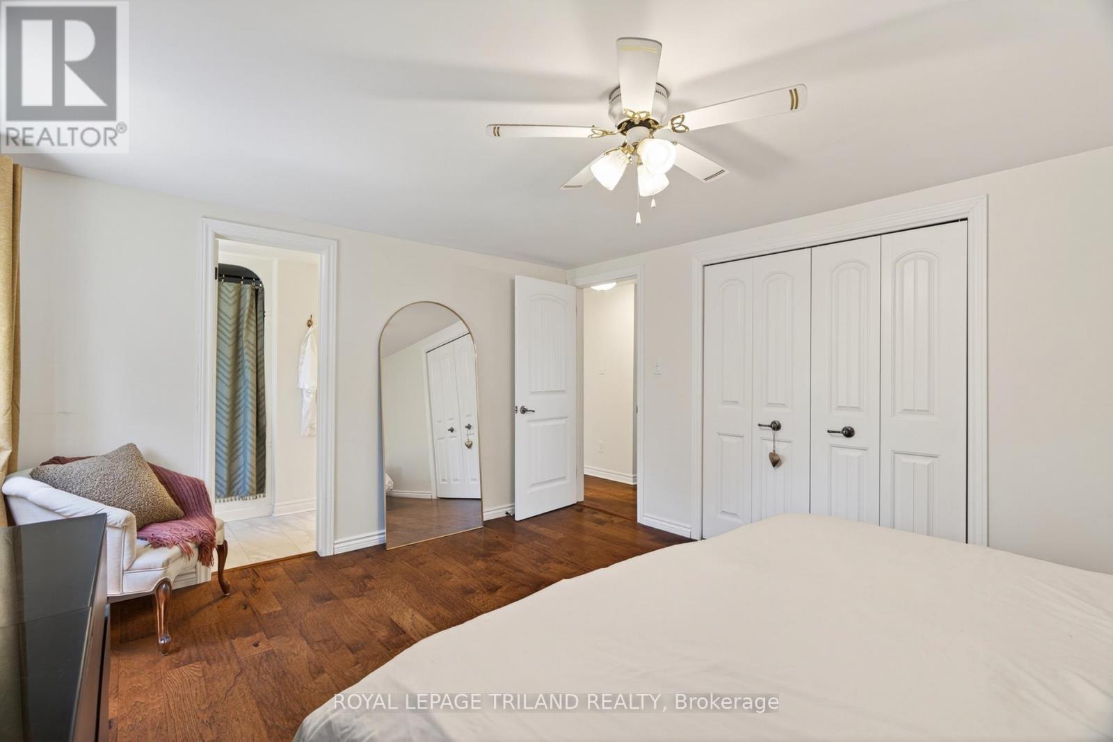












496 THAMES STREET

,
Plympton-Wyoming (Plympton Wyoming),




Ontario
N0N1T0

