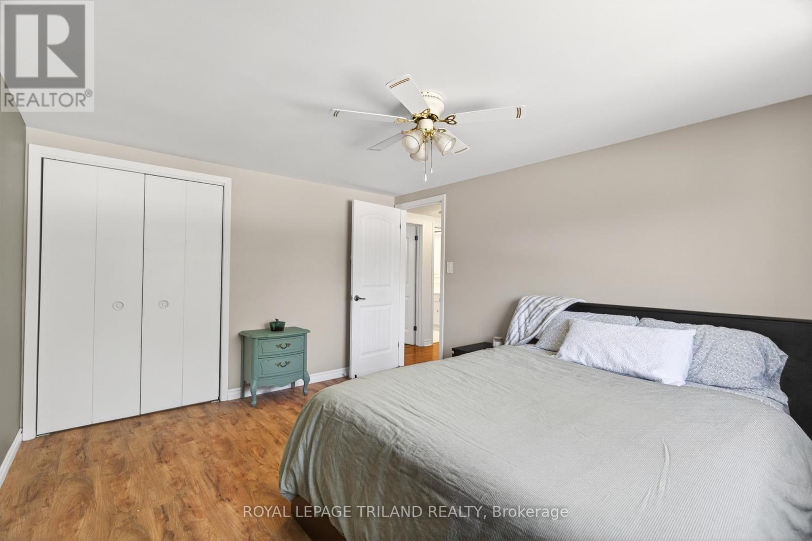 












496 THAMES STREET

,
Plympton-Wyoming (Plympton Wyoming),




Ontario
N0N1T0

