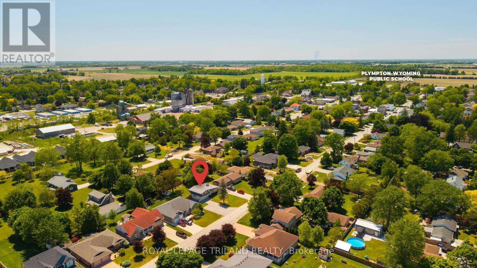 












496 THAMES STREET

,
Plympton-Wyoming (Plympton Wyoming),




Ontario
N0N1T0

