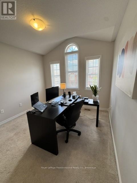 












178 WEST OAK TRAIL

,
Kitchener,




Ontario
N2R0J3

