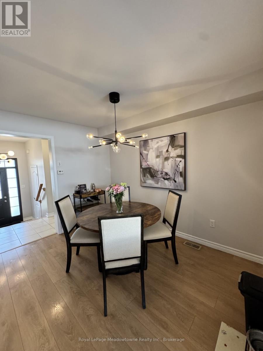 












178 WEST OAK TRAIL

,
Kitchener,




Ontario
N2R0J3

