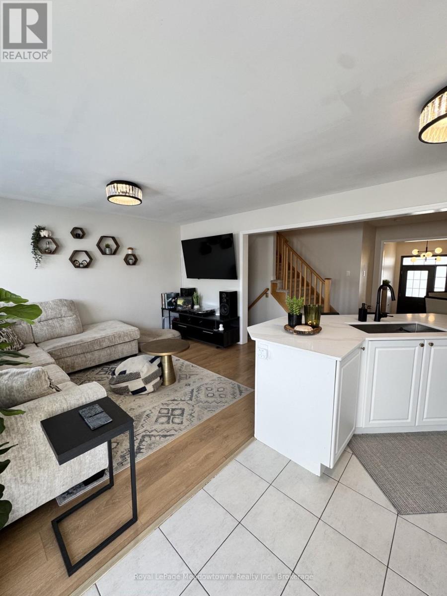 












178 WEST OAK TRAIL

,
Kitchener,




Ontario
N2R0J3


